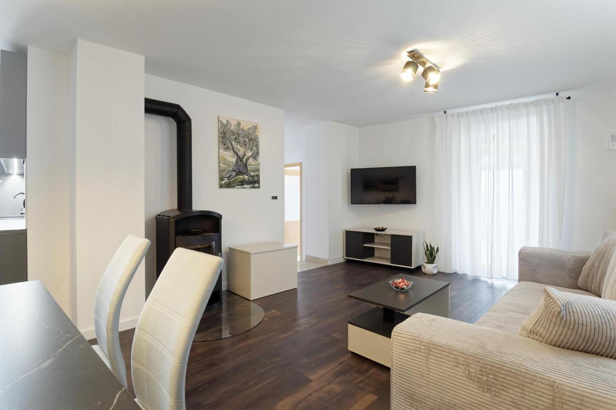 Apartment Larissa By Rent Istria Višnjan Kültér fotó